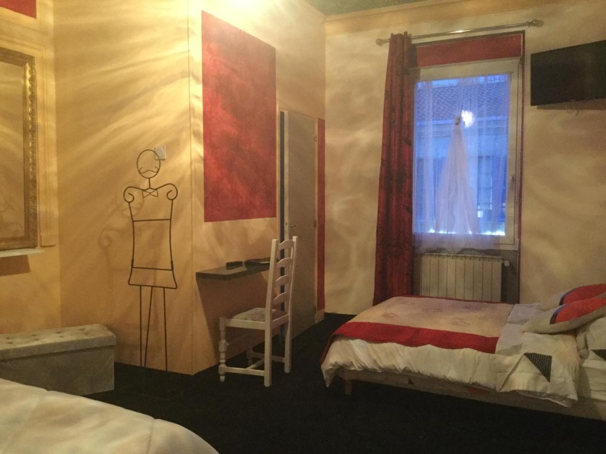 סאל Hotel Le Kamelia מראה חיצוני תמונה