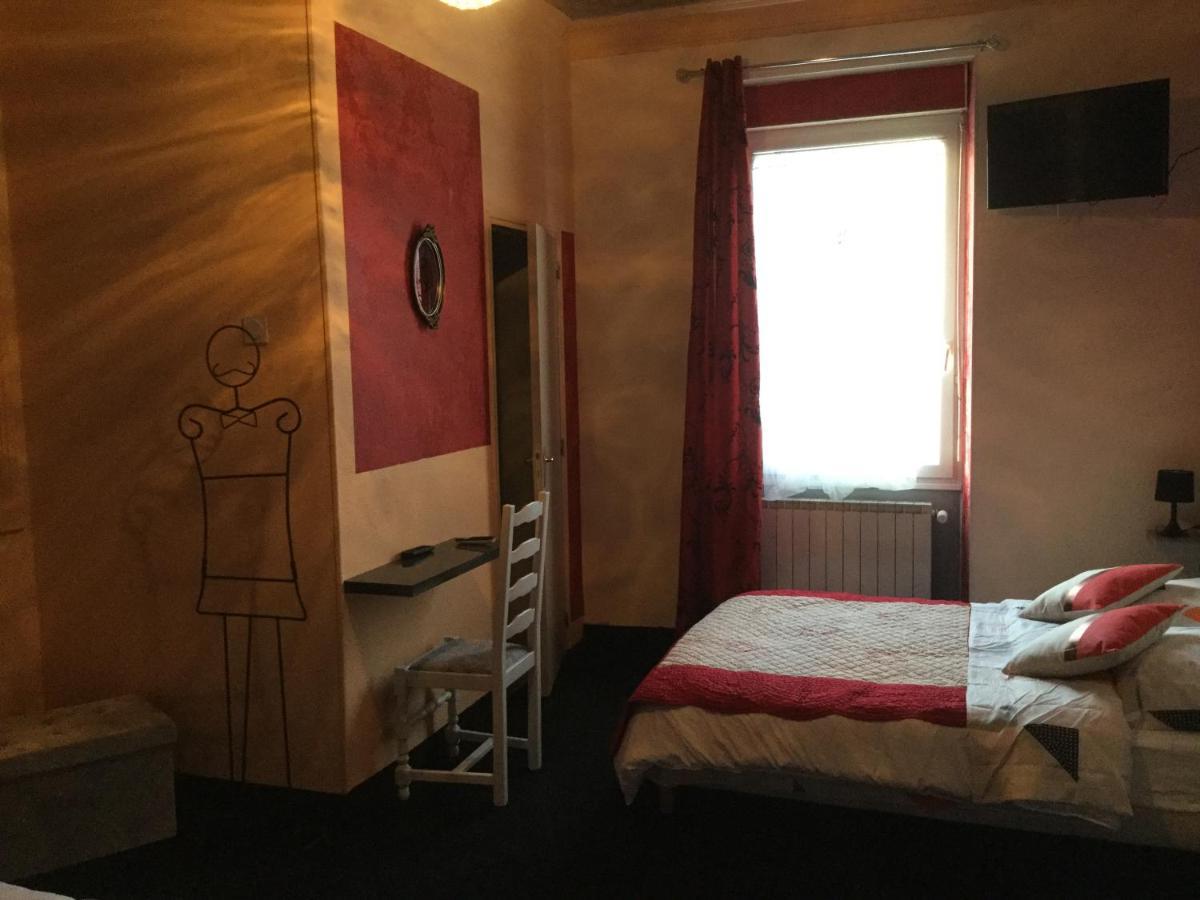 סאל Hotel Le Kamelia מראה חיצוני תמונה
