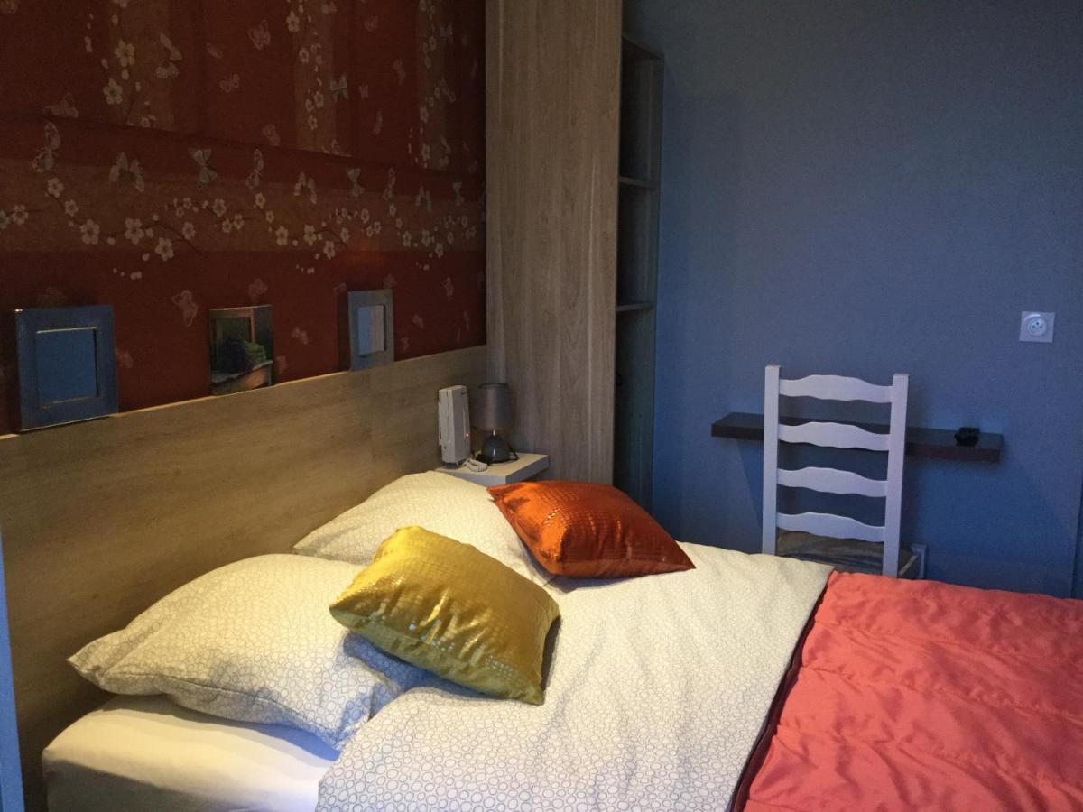 סאל Hotel Le Kamelia מראה חיצוני תמונה