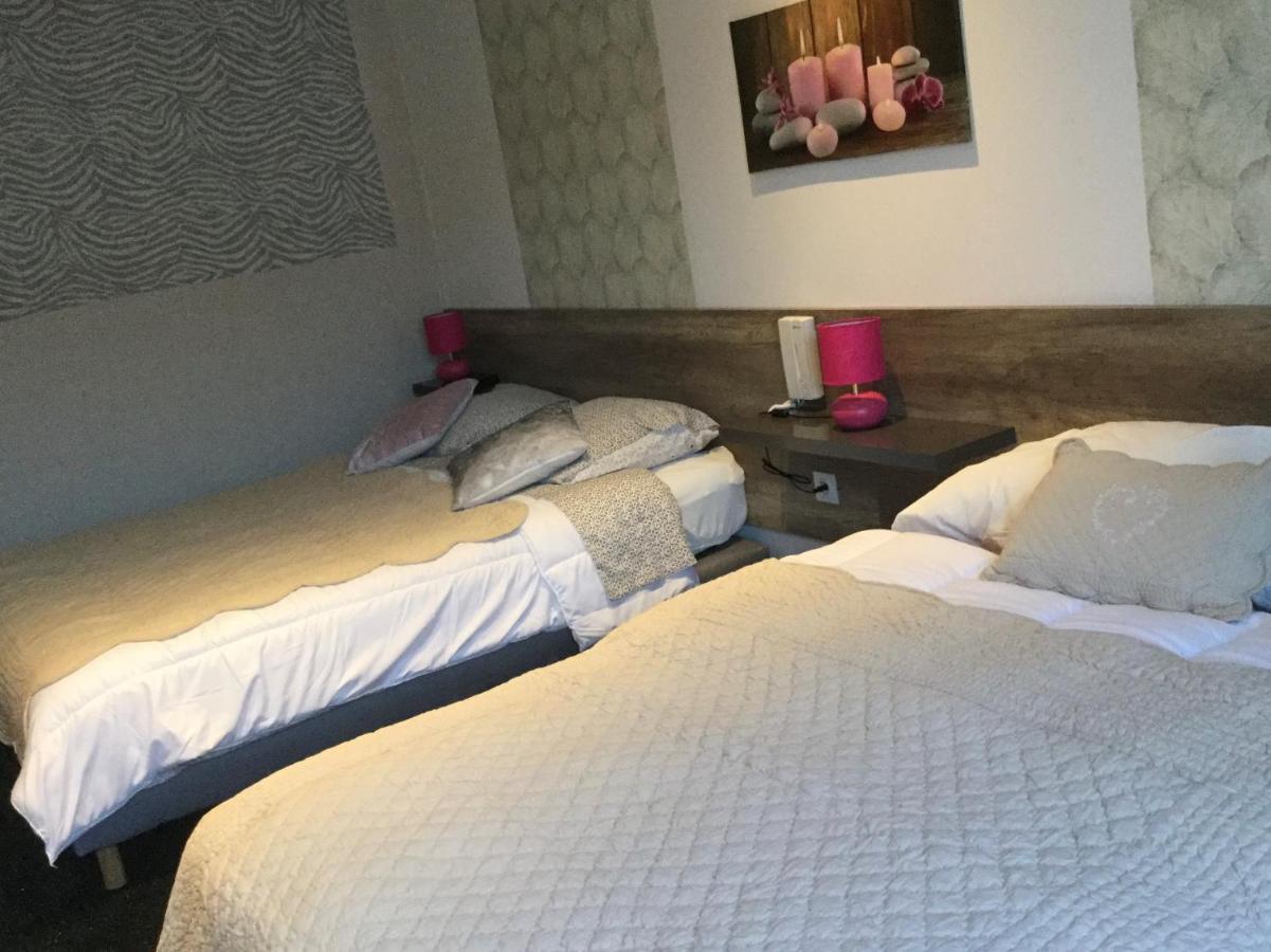 סאל Hotel Le Kamelia מראה חיצוני תמונה