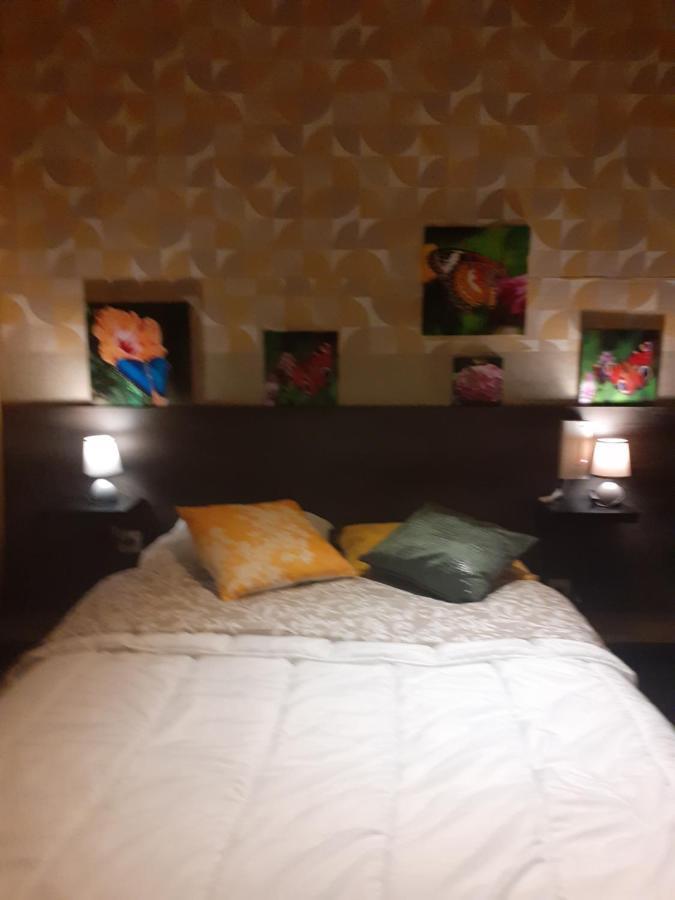 סאל Hotel Le Kamelia מראה חיצוני תמונה