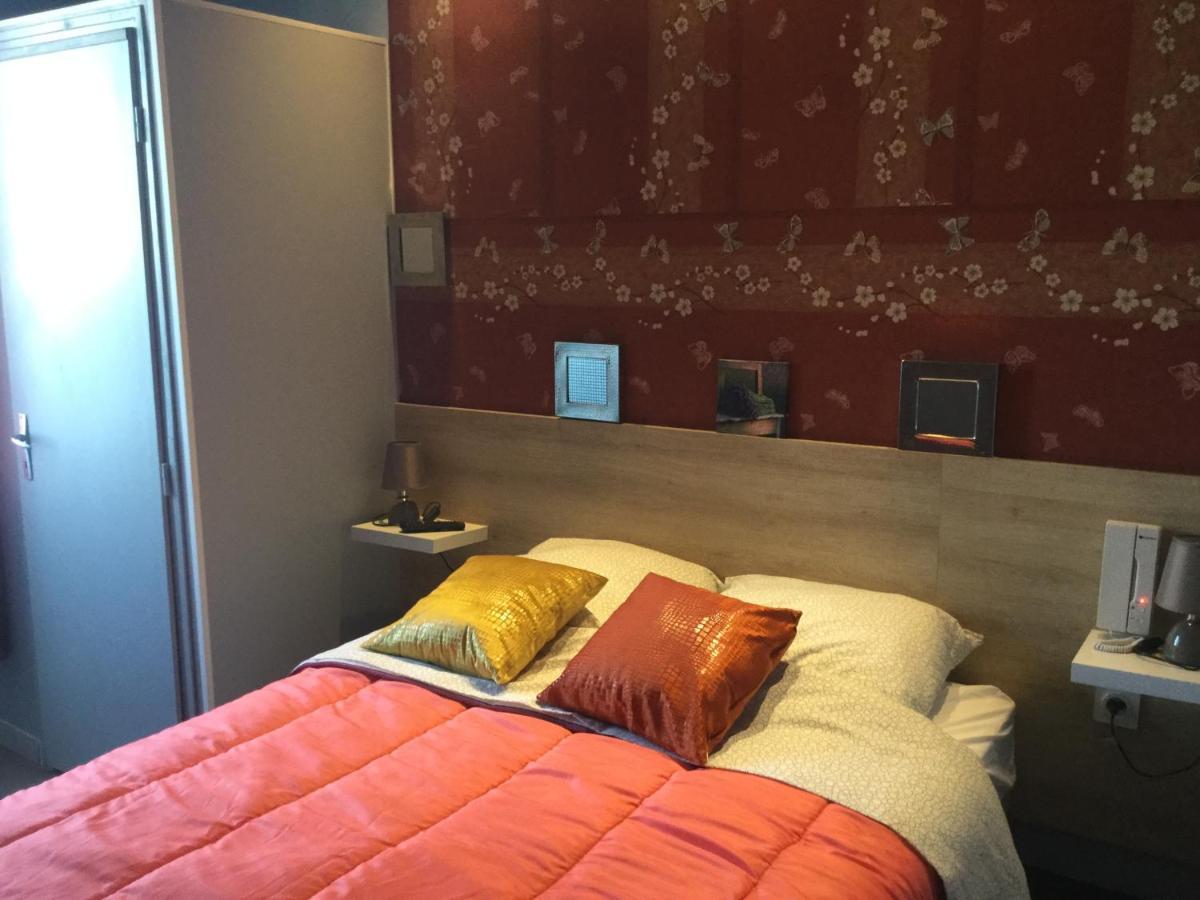 סאל Hotel Le Kamelia מראה חיצוני תמונה